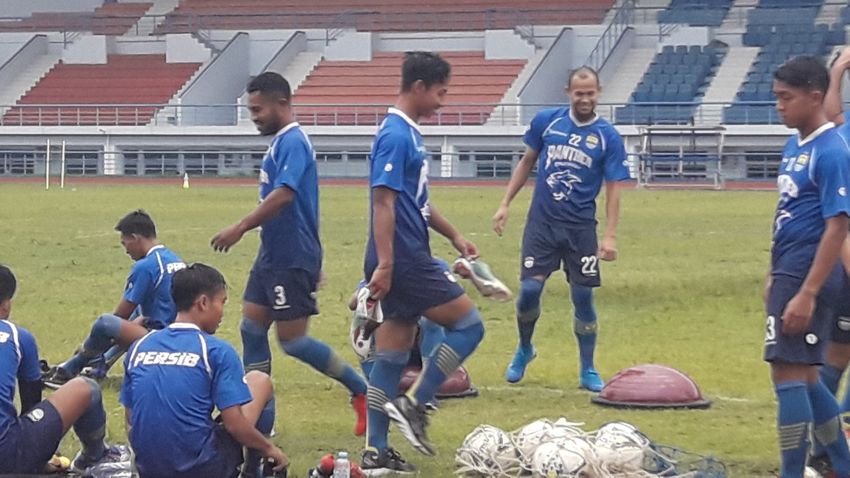 persib-terkini-supardi-nasir-is-back-achmad-jufriyanto-absen.jpg