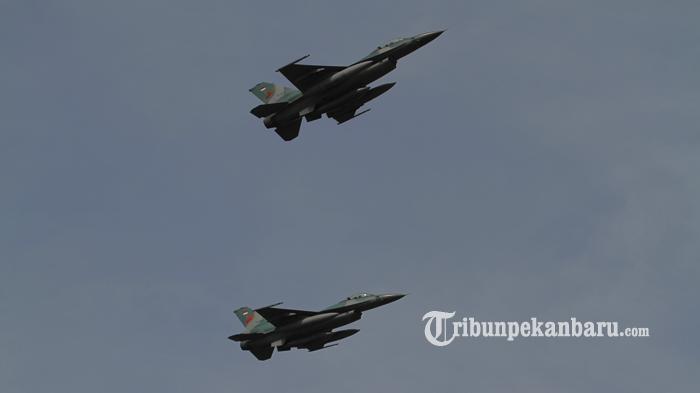 pesawat-tempur-f16_20180827_172619.jpg