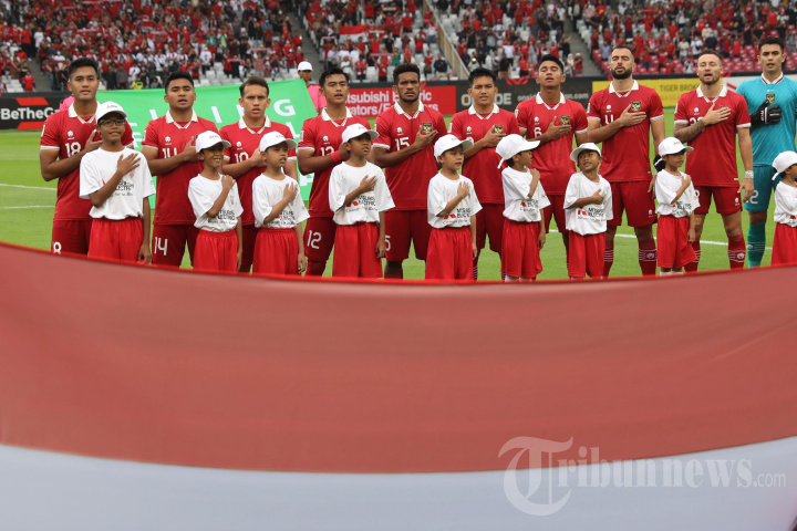 pesepak-bola-timnas-indonesia-12.jpg