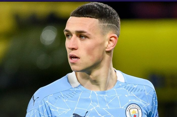 phil-foden-pemain-manchester-city-24102021.jpg