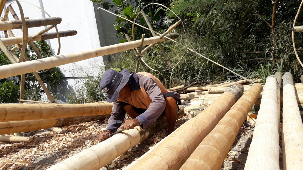 Tiap Tahun Jumlah Pembeli Batang Pohon Pinang Semakin Menurun, Abah Obaey Pun Pasrah