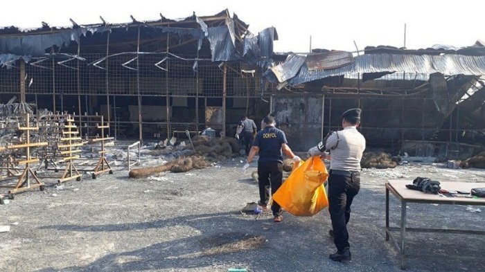 Masih Ada Enam Karyawan Pabrik Petasan yang Belum Ditemukan