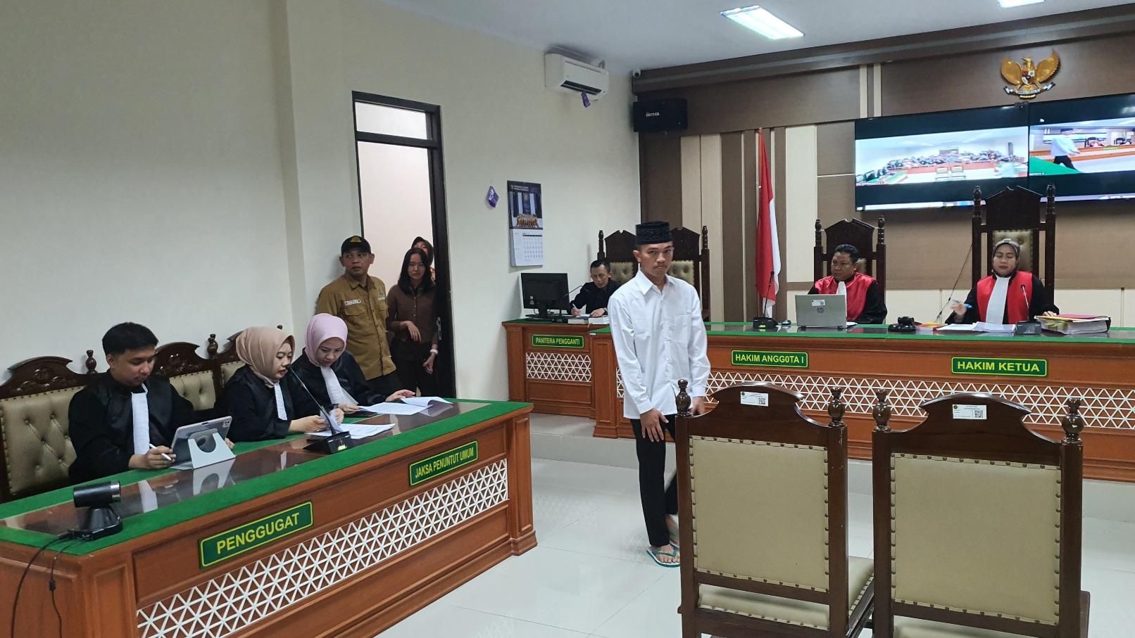 polisi-yang-menghabisi-nyawa-pacarnya-di-Indramayu-Alvian-Maulana-Sinaga.jpg