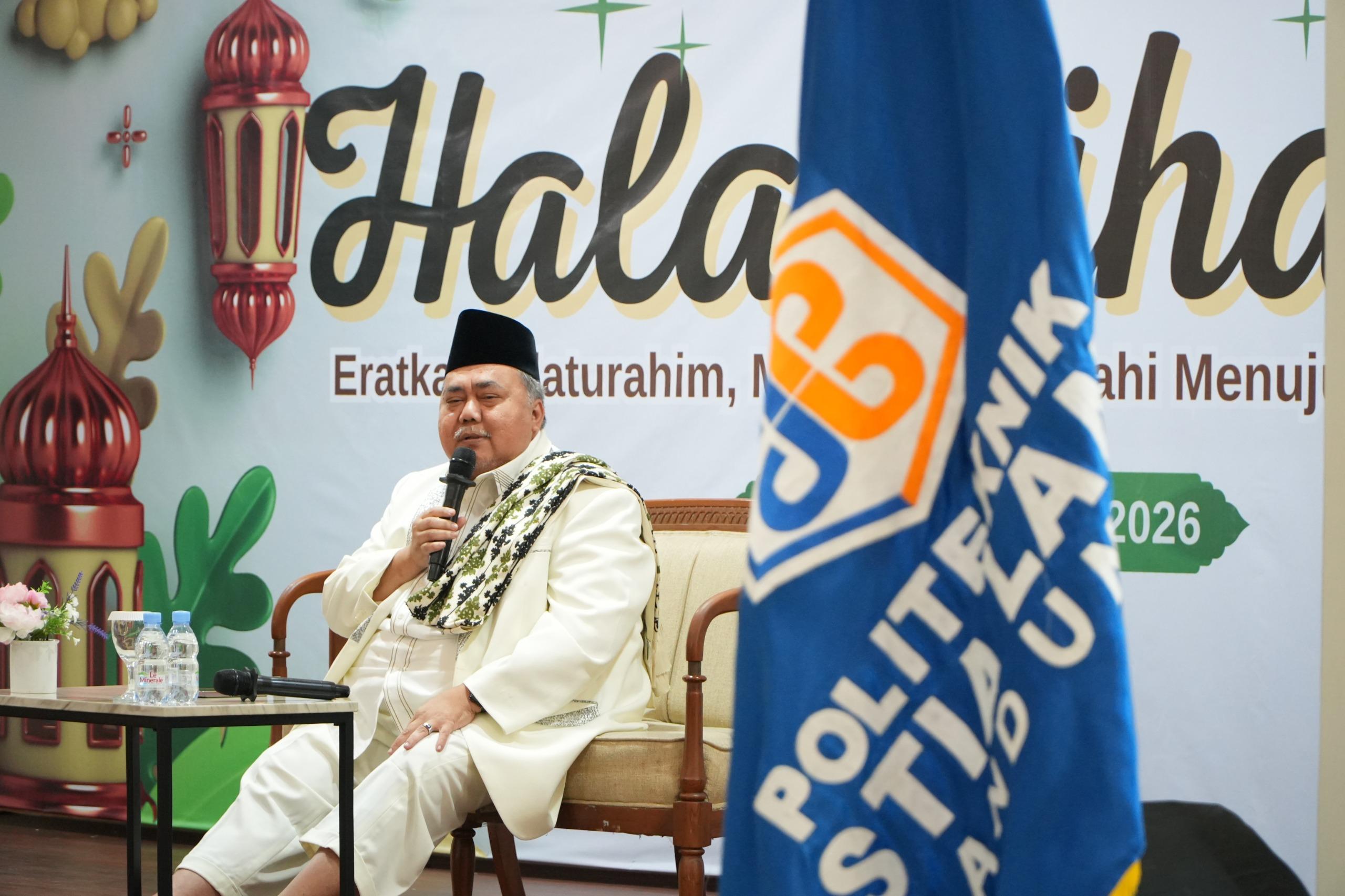 politeknik-stia-lan-gelar-halal-bihalal.jpg
