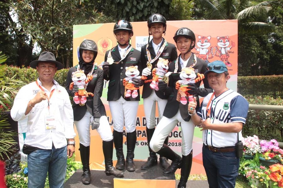 pordasi-kabupaten-cianjur-meraih-medali-emas_20181014_095659.jpg