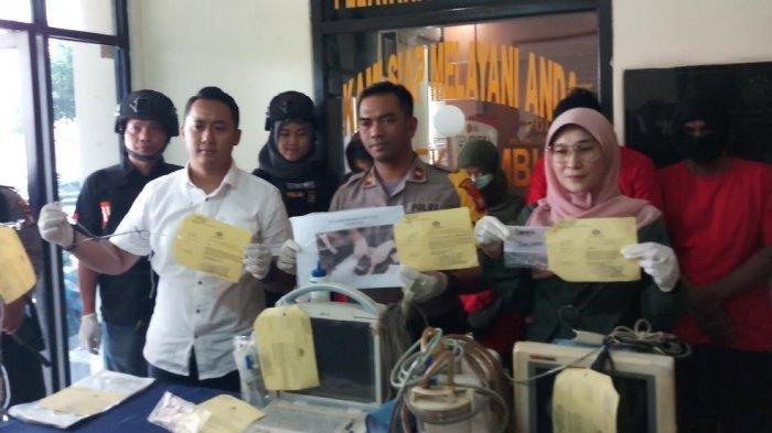 Gerebek Tempat Aborsi di Bekasi, Polisi Temukan Janin dan Perempuan Pelaku Aborsi