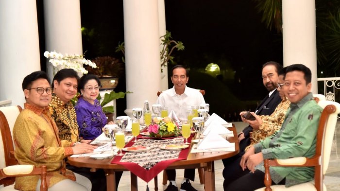 presiden-jokowi-makan-malam-bersama-para-ketua-umum-parpol-koalisi_20180723_221524.jpg