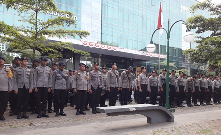 ratusan-personel-polisi_20170905_084022.jpg