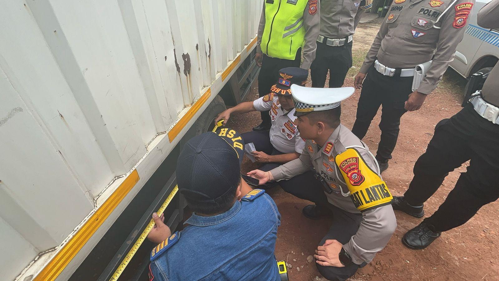 Pakar Hukum Sebut Surat Edaran Soal Truk ODOL di Jabar Tak Berkekuatan Hukum