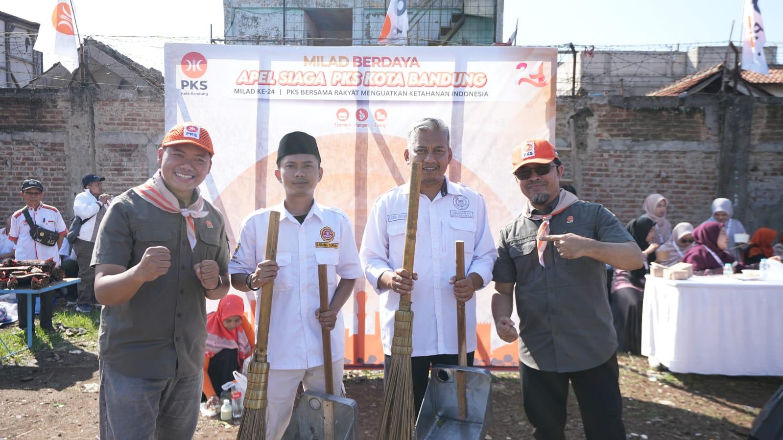 Soroti Penanganan Sampah di Kota Bandung, Relawan Kang Pisman dan Buruan SAE Diluncurkan