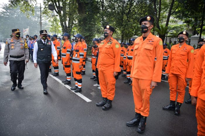 Tak Usah Pergi ke Alun-alun di Malam Tahun Baru, Semunya Ditutup di Seluruh Jawa Barat