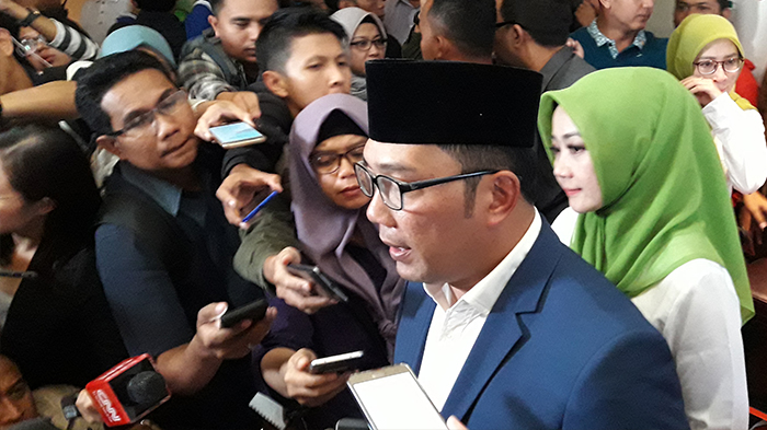 ridwan-kamil-di-hotel-papandayan-bandung-rabu-2762018_20180627_184037.jpg