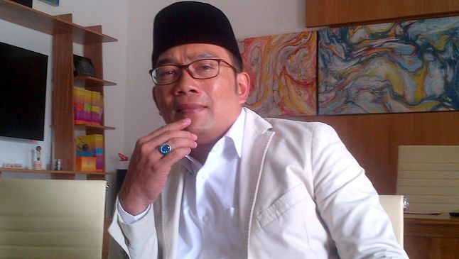 ridwan-kamil-emil-wali-kota-bandung_20160227_185935.jpg