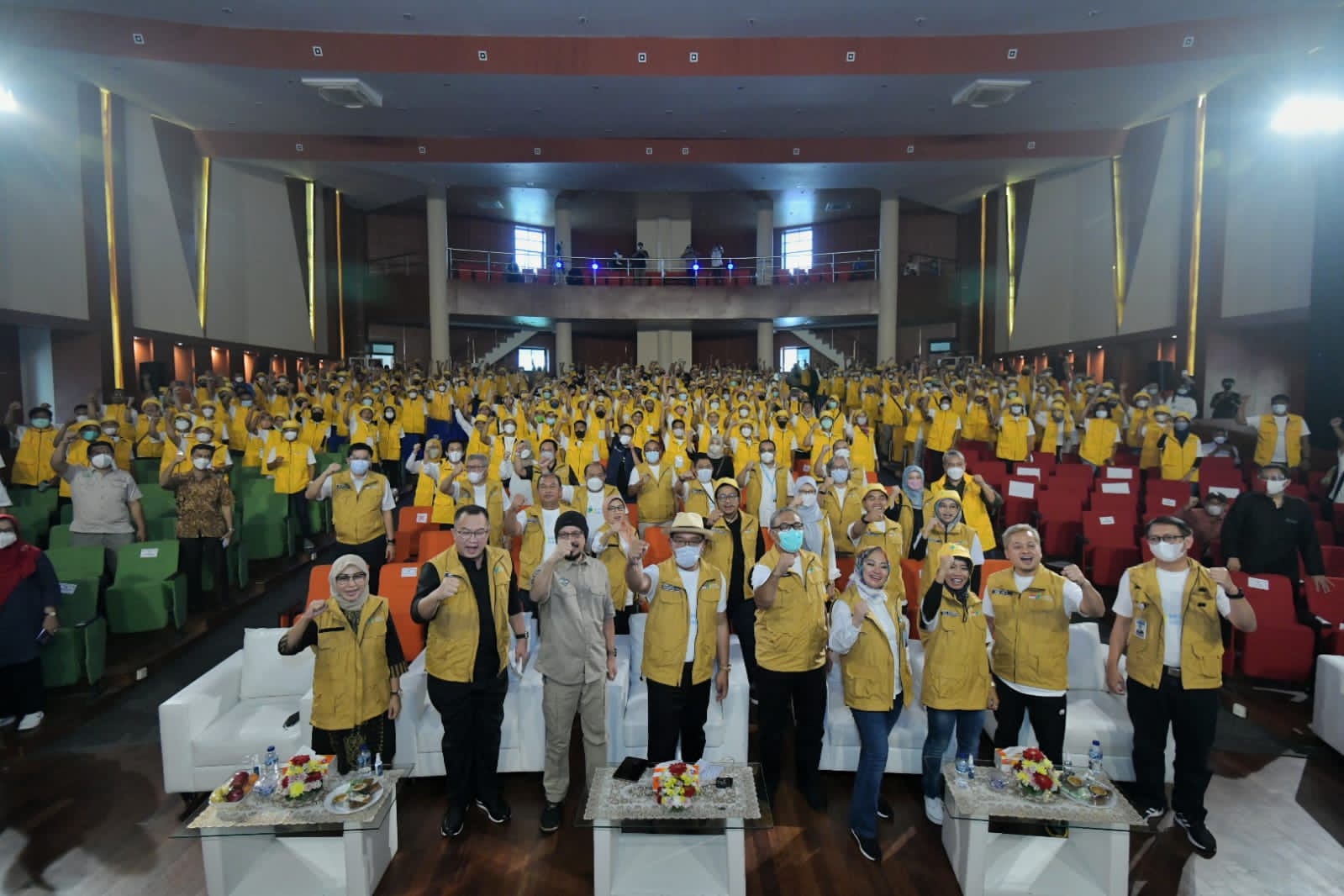 1.249 Petani Milenial Diwisuda, Ridwan Kamil: Ini Program Mendaki Gunung