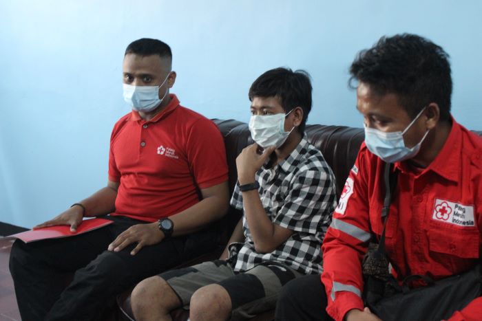 saiful-bahri-15-saat-tiba-di-markas-pmi-kabupaten-indramayu.jpg