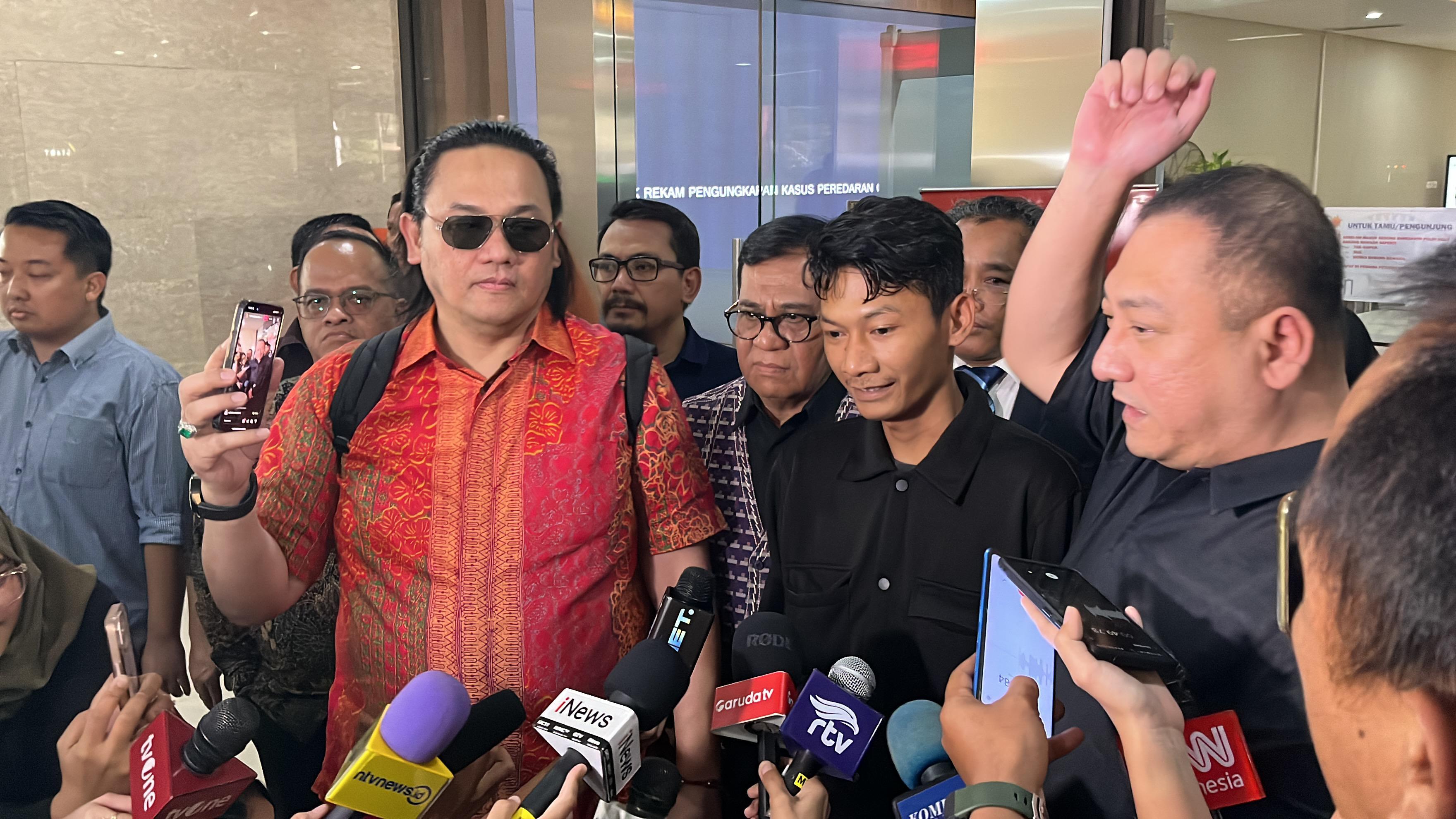 Saka Tatal Kembali Tegaskan Tak Kenal Aep dan Dede, Yakinkan Akan Beri Keterangan Sebenarnya