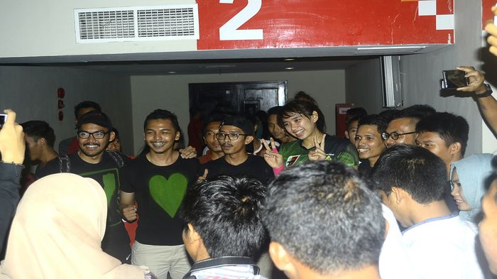 Hei. . ! Ini Dia Primadona Voli Proliga, Mojang Bandung Yolla Yulliana yang Akrab dengan Fansnya