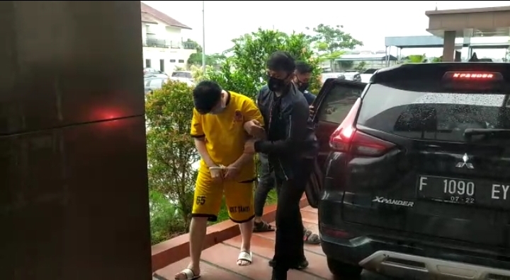 senior-manager-pinjol-ilegal-ditangkap.jpg