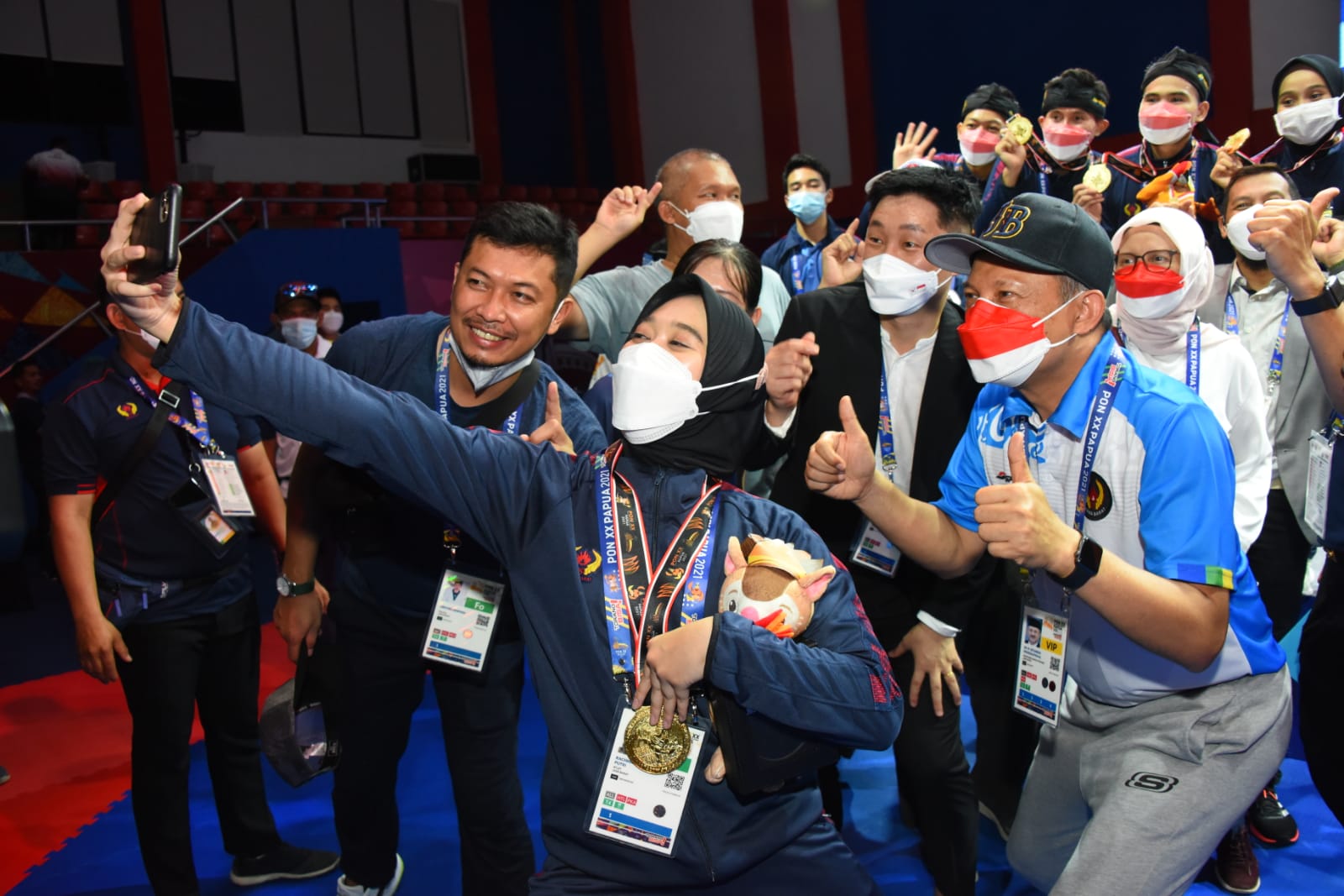 setiawan-wangsaatmaja-saat-mengunjungi-langsung-kontigen-pon-jabar.jpg