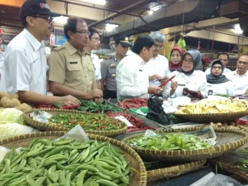 Dua Hari Menjelang Ramadhan, Harga Daging Ayam Terus Meroket