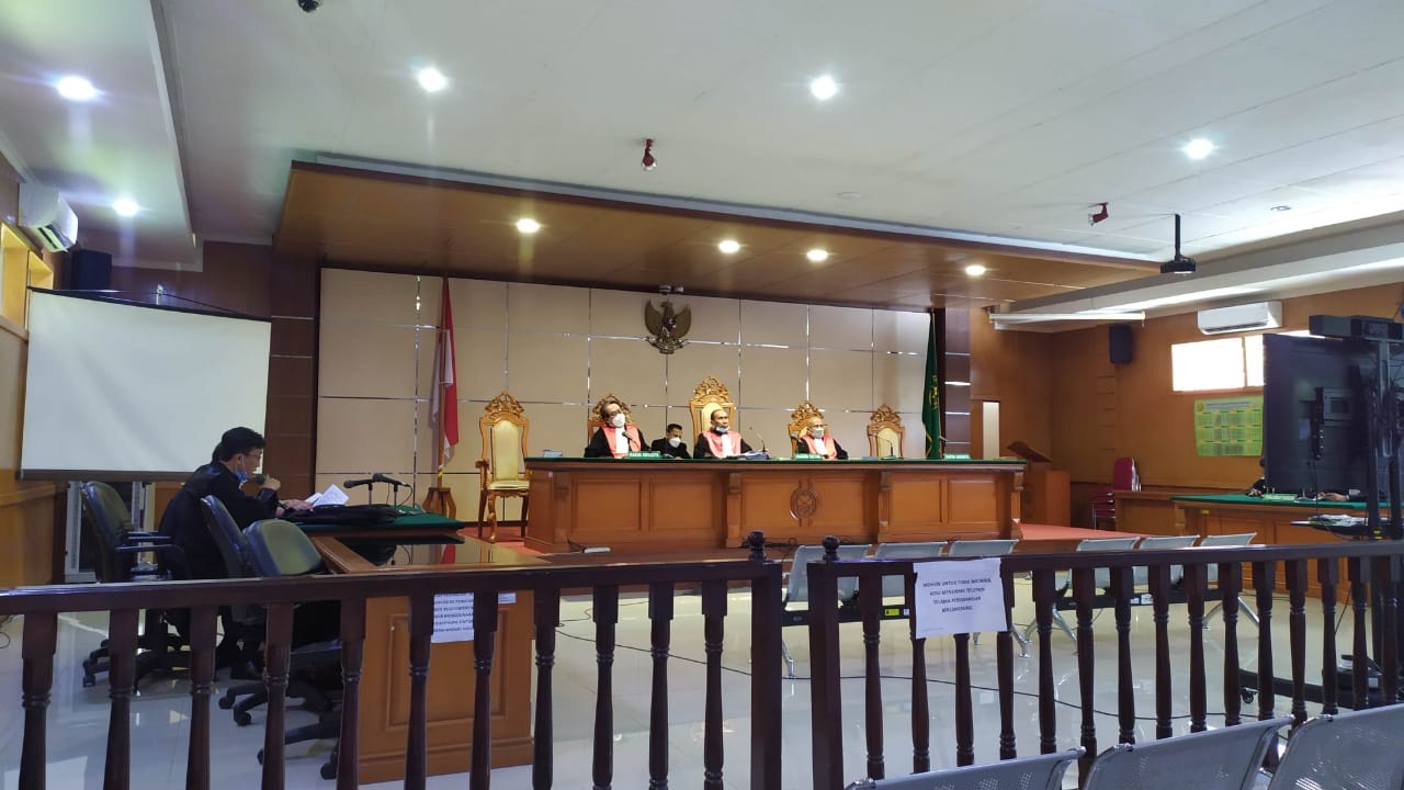 sidang-replik-atau-tanggapan-jaksa-atas-pleidoi-kasus-habib-bahar-bin-smith.jpg