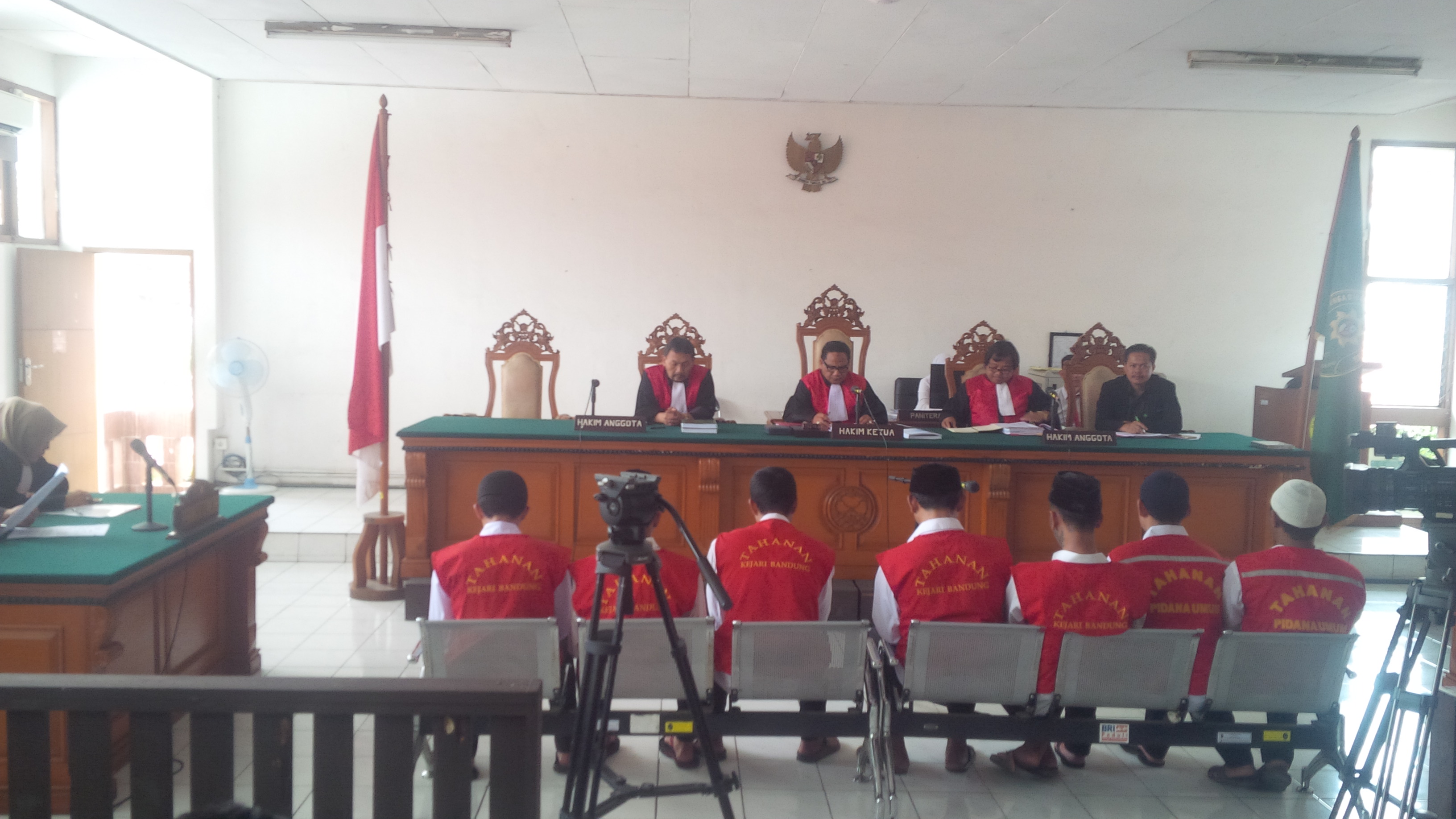 sidang-terdakwa-kasus-haringga.jpg