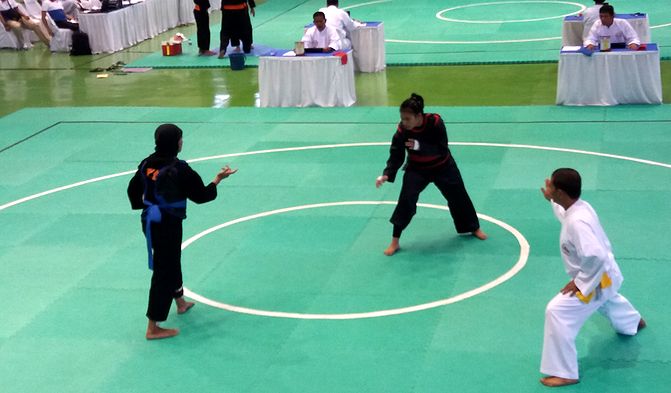 silat-putri-pon-xix-2016_20160920_142403.jpg
