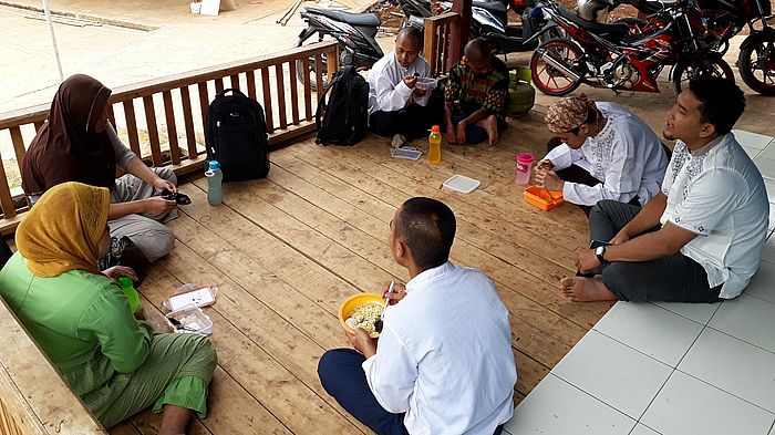 siswa-slb-putra-berlian-di-desa-nagrog-kecamatan-cicalengka-kabupaten-bandung_20180921_152628.jpg