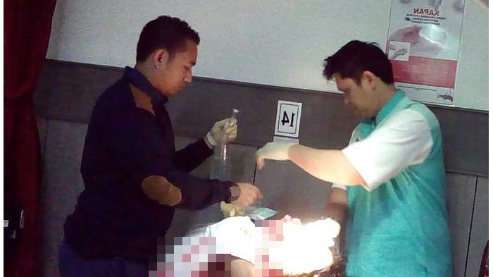 siswa-sma-disabet-cutter-korban-berinisial-mr-di-rumah-sakit_20180716_104449.jpg