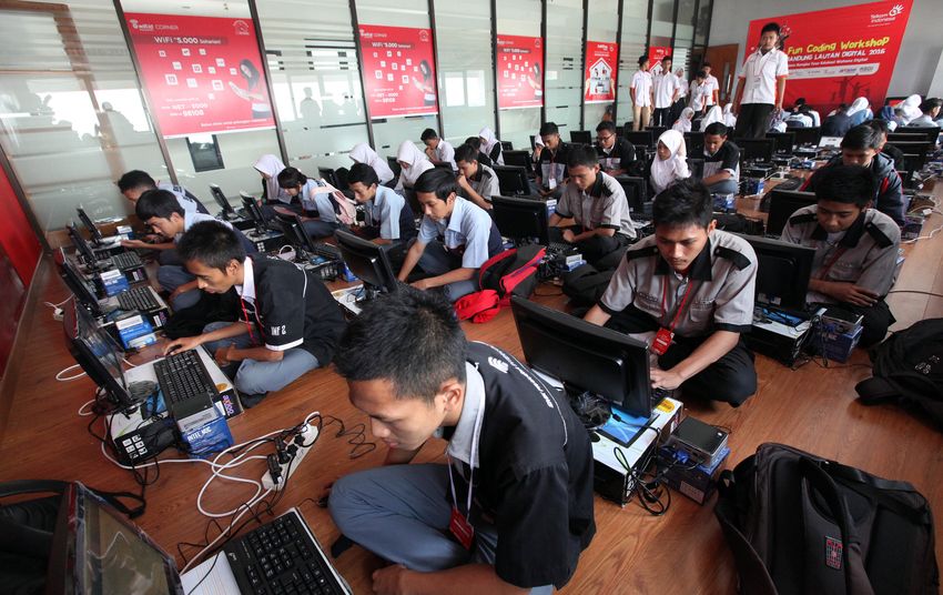siswa-smk-simulasi-un-berbasis-komputer_unbk_20160325_225926.jpg