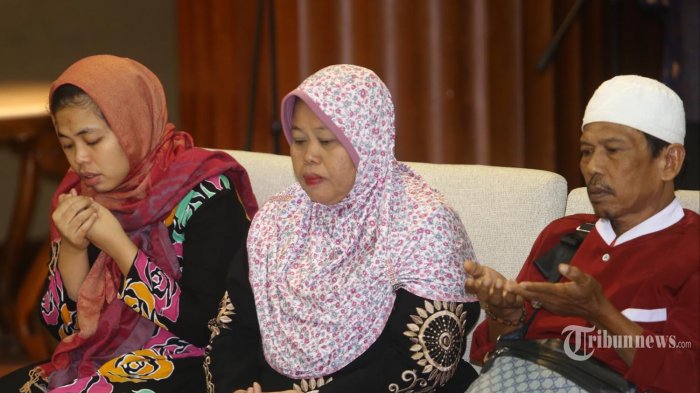 siti-aisyah-dan-keluarganya-di-kemenlu.jpg