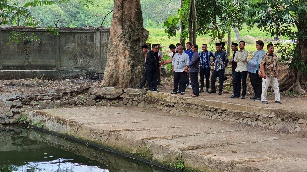 situs-pemandian-Sang-Raja-di-KelurahanKec.jpg