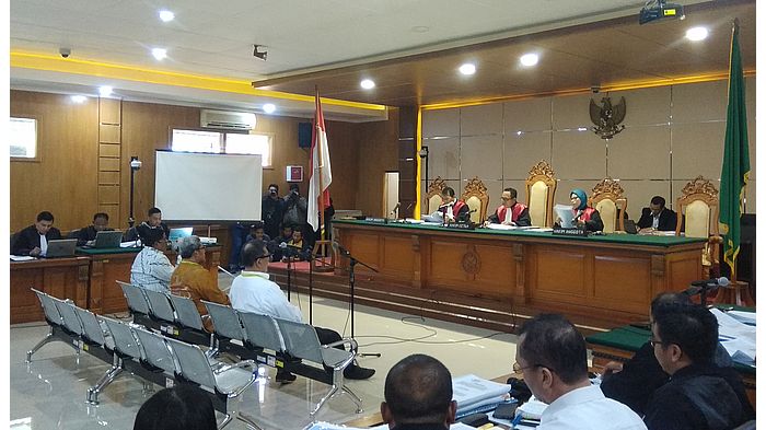 soni-soemarsono-ahmad-heryawan-deddy-mizwar-saksi-di-persidangan-kasus-meikarta.jpg