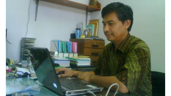 sony-sulaksono-wibowo-pengamat-transportasi-dari-itb_20171012_210017.jpg