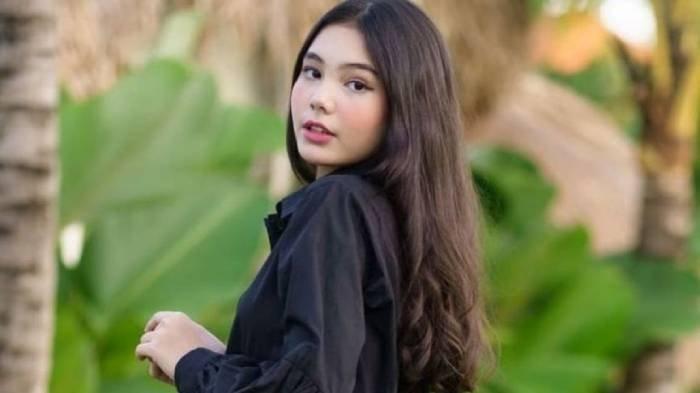 Porno qoshimchalar bilan xorozlar