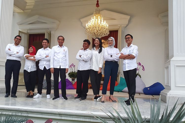 staf-khusus-jokowi-dari-kalangan-milenial.jpg