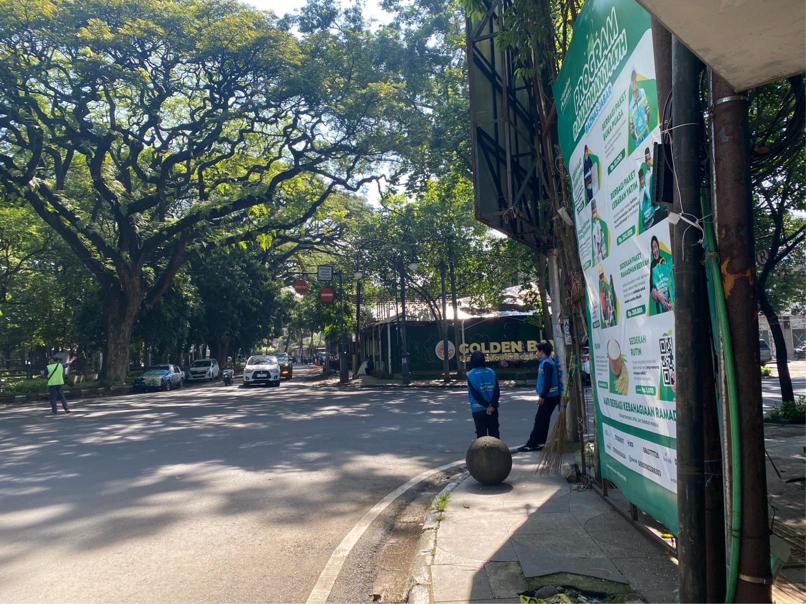 suasana-Jalan-Hayam-Wuruk-Kota-Bandung-yang-bersih.jpg
