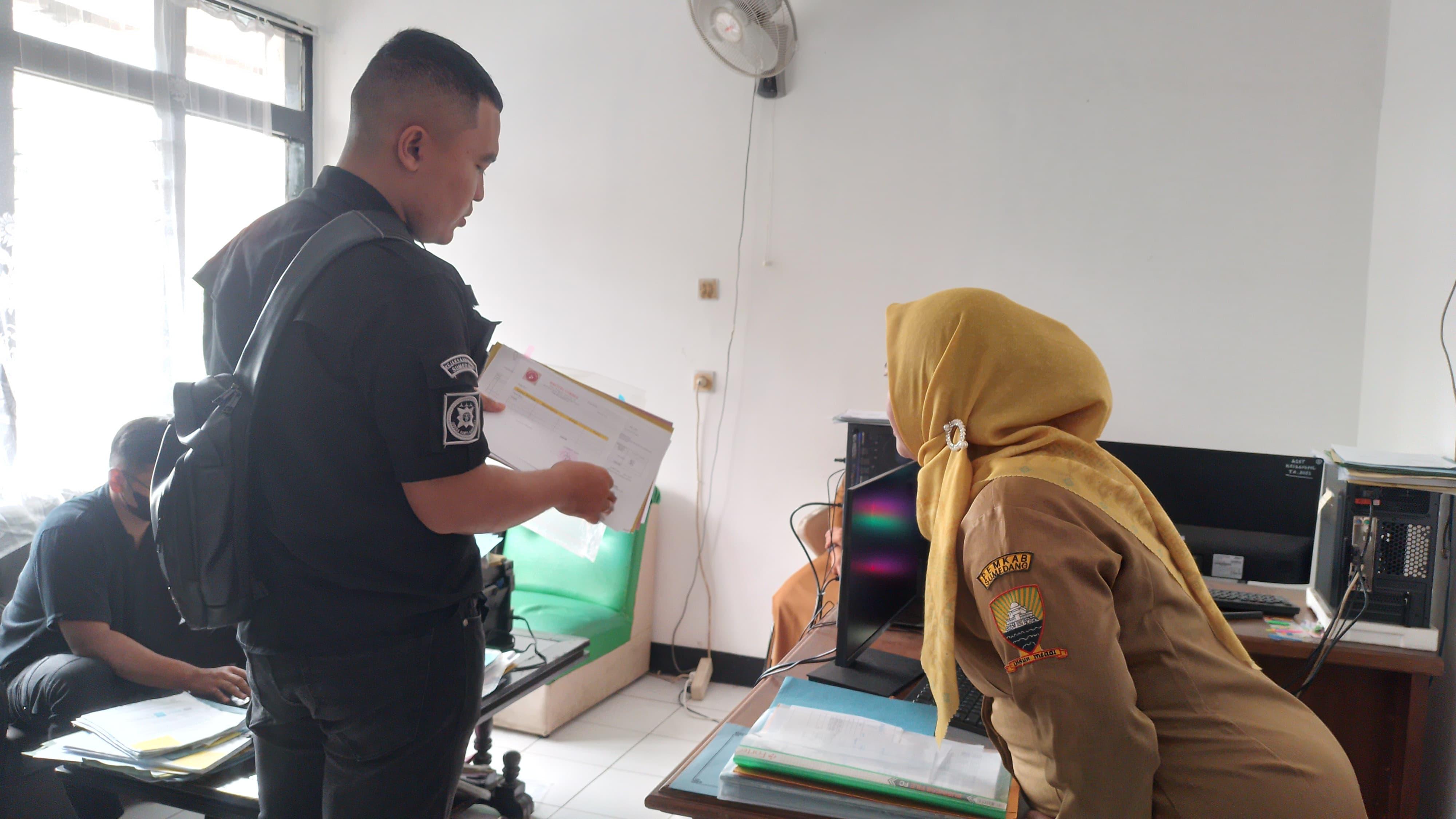 suasana-kantor-bakesbangpol-sumedang.jpg