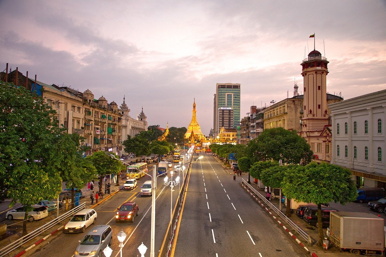 suasana-yangon.jpg