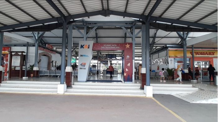 suasanastasiun-cirebon-prujakan-kota-cirebon-25122020.jpg