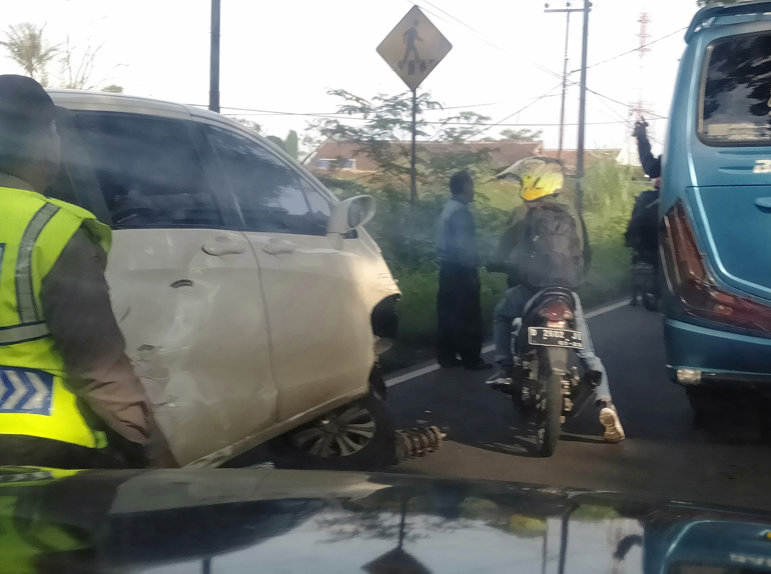 Sopir Mengantuk, Honda Freed Jadi Pemicu Tabrakan Beruntun di Tasik, Libatkan 2 Mobil Lain dan Motor