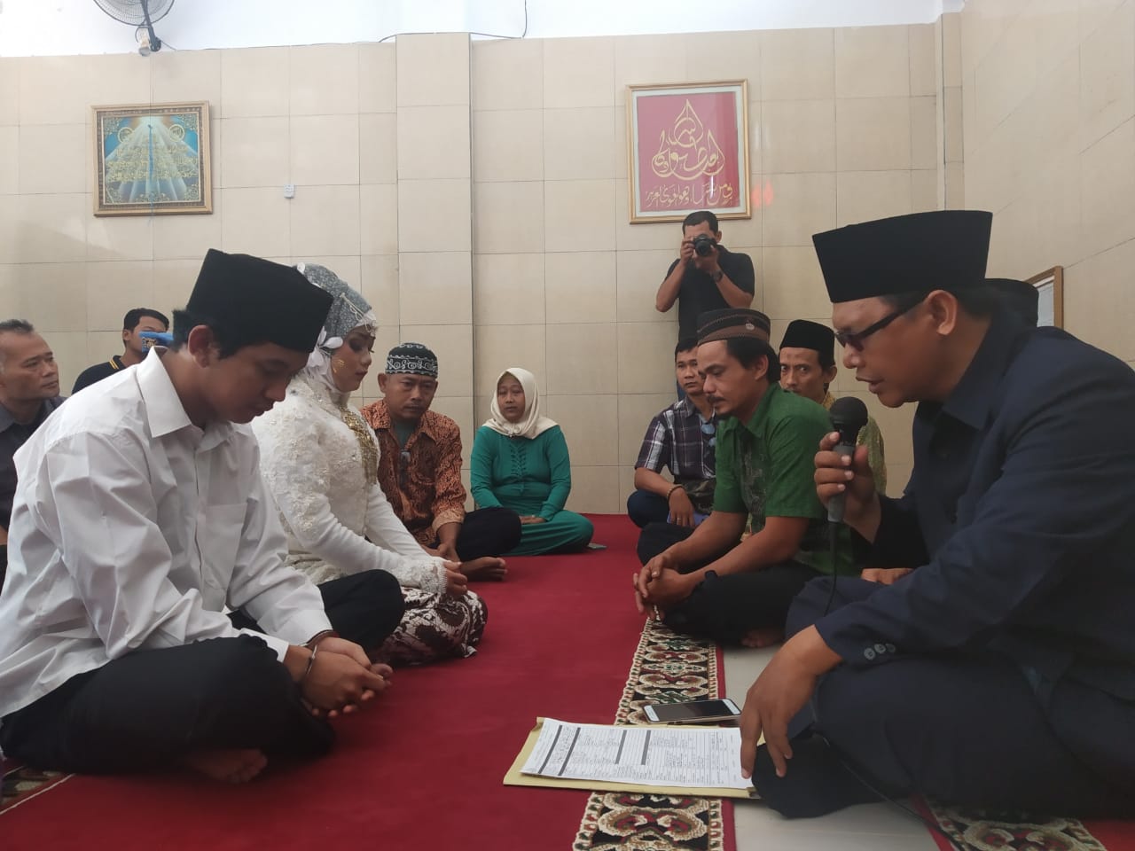 Tahanan Narkotika Nikahi Kekasihnya di Masjid Mapolres Cirebon, Langsung Masuk Jeruji Setelah Akad