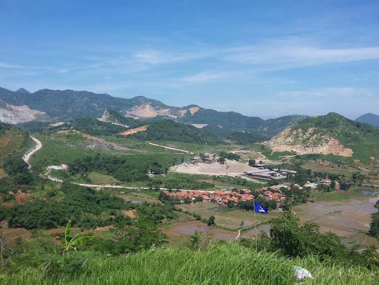 tambang-batu-sukatani_20160226_101435.jpg