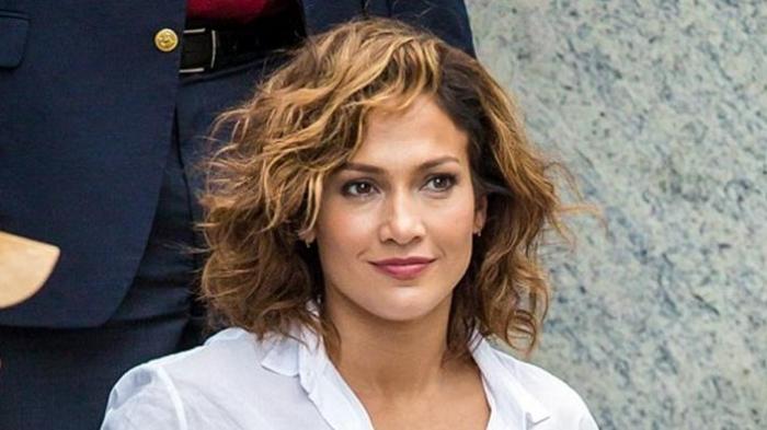 Menjadi Awet Muda Seperti Jennifer Lopez Ternyata Murah, Anda Bisa Melakukannya