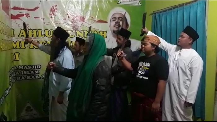 tangkapan-layar-video-azan-hayya-alal-sholah-menjadi-hayya-alal-jihad.jpg