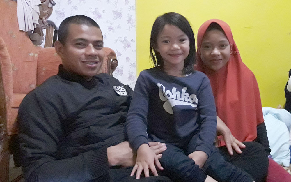 Tantan Sudah Empat Tahun Selalu Pakai Nomor 82, Ini Ceritanya