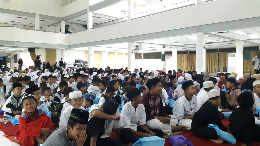 telkom-university-menggelar-tel-u-charity-festival.jpg