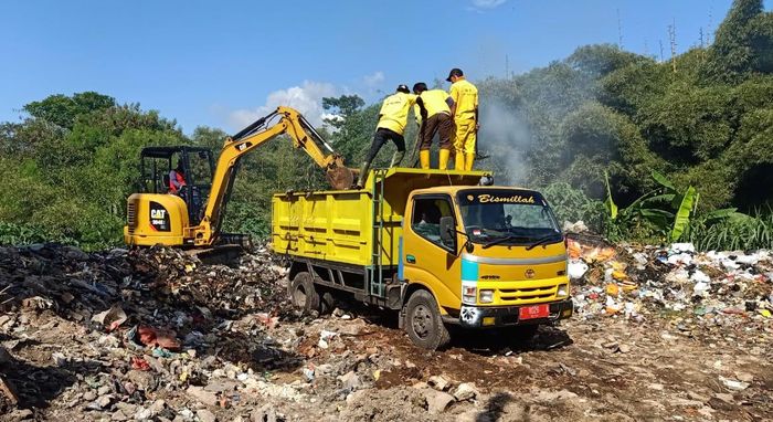 tempat-pembuangan-akhir-tpa-sampah-cibeureum-di-desa-cibeureum-wetan.jpg