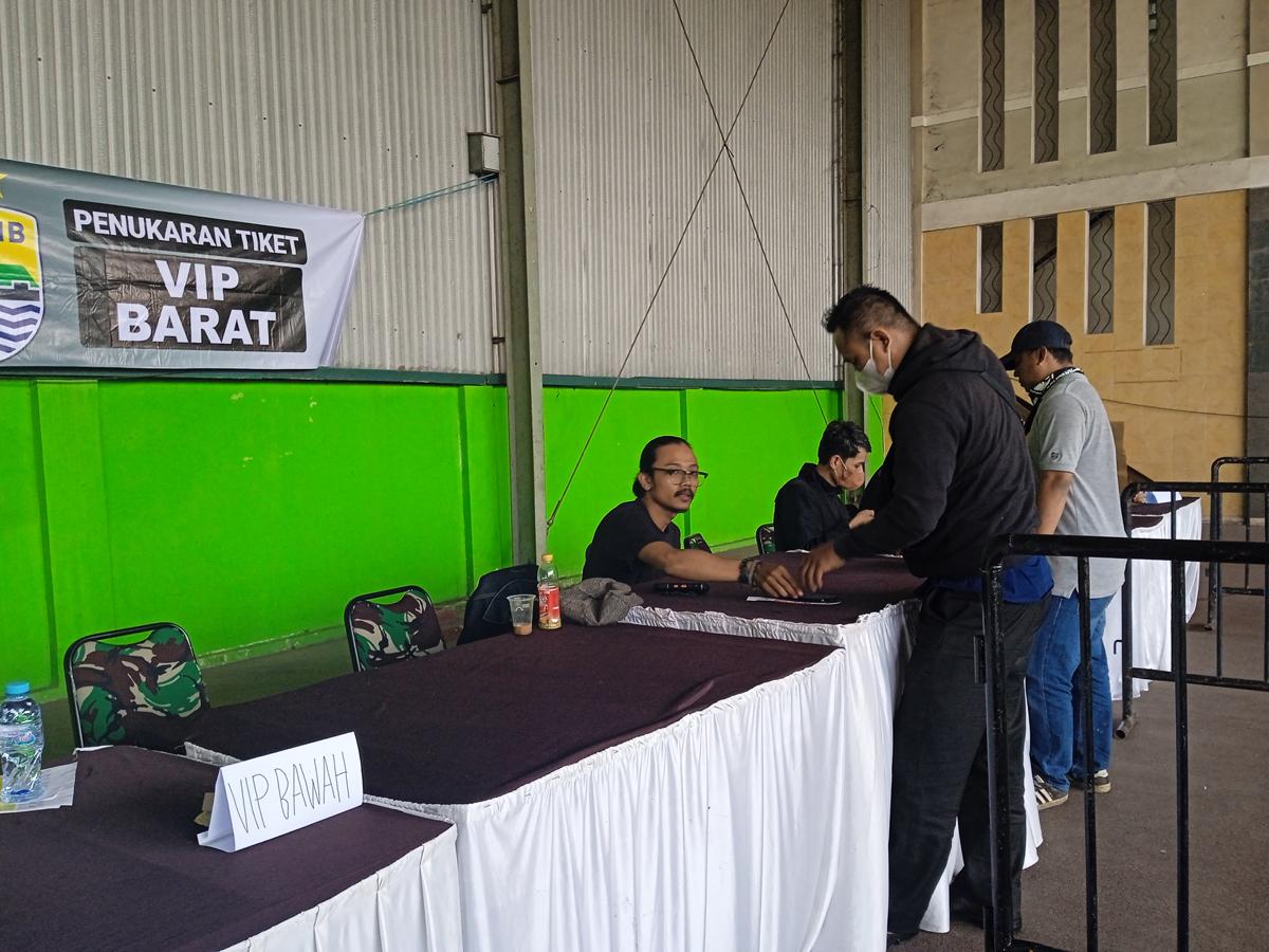 BOBOTOH Boleh Senang, Penukaran Tiket Pertandingan Persib Bandung Bisa Kolektif