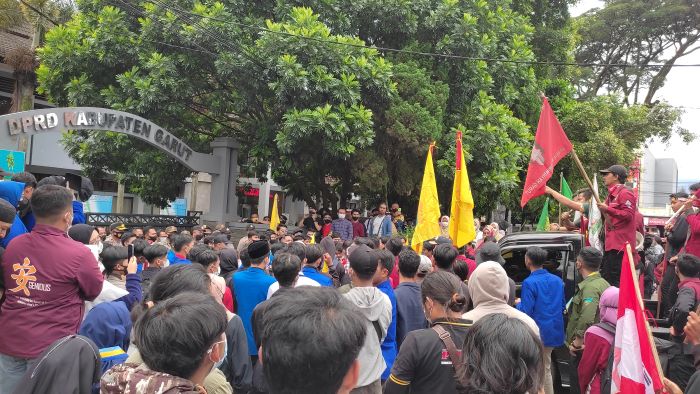 Menjelang Unjuk Rasa, Ponsel Koordinator BEM SI Diretas, Sulit Komunikasi hingga Akun Medsos Dibobol